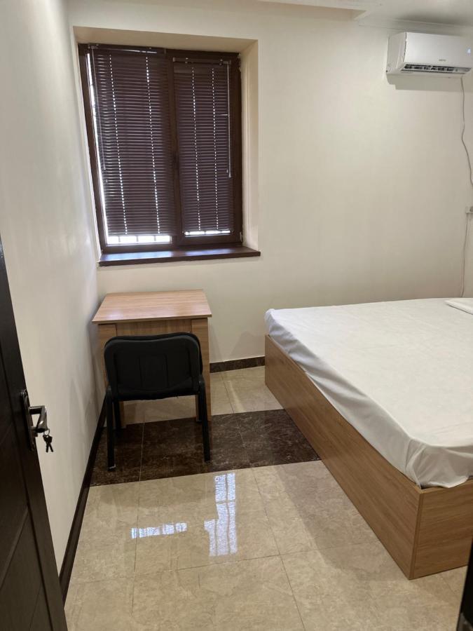 Favorit Hotel-Hostel Yerevan Luaran gambar