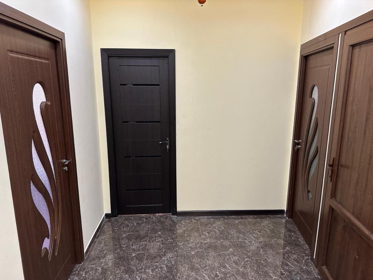Favorit Hotel-Hostel Yerevan Luaran gambar