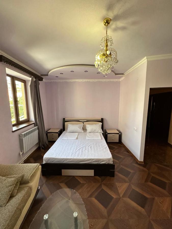 Favorit Hotel-Hostel Yerevan Luaran gambar